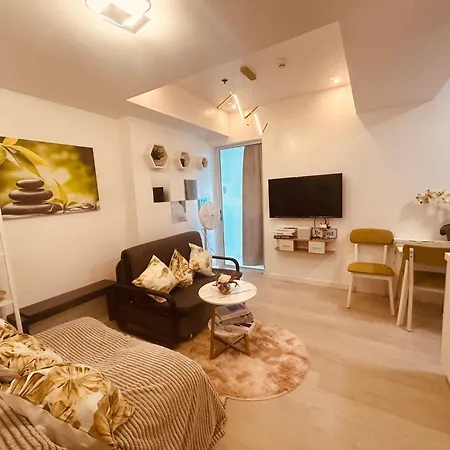 2Br In Azure With Manila Bay View & Laguna De Bay View